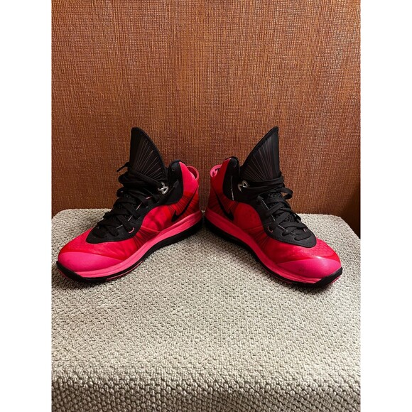 Nike LeBron 8 V/2 Spark  Sz 6Y  431888-601 - Picture 2 of 5